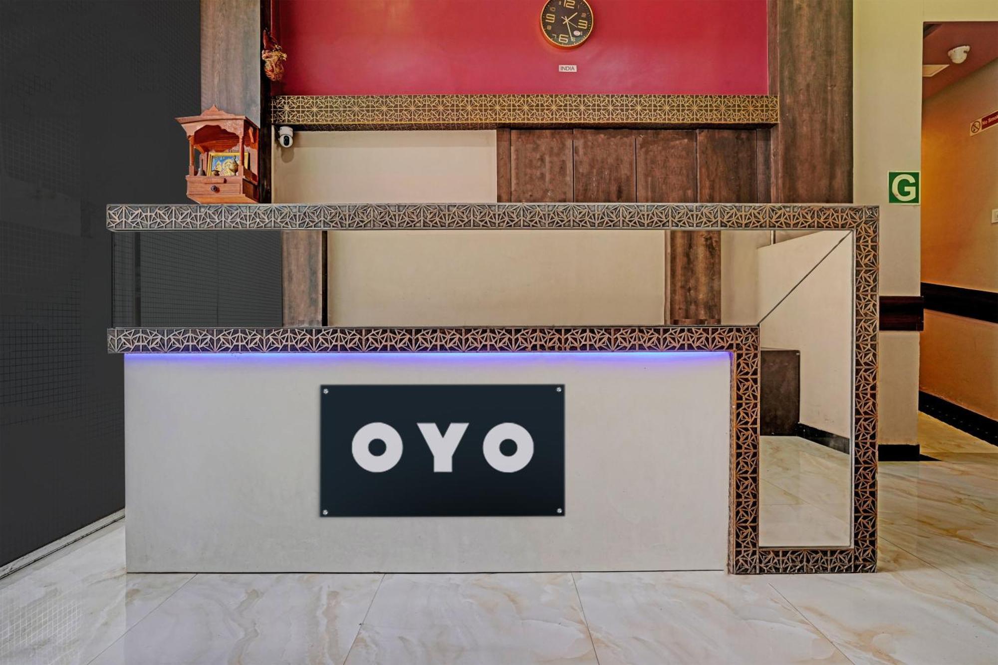 Oyo Hotel Blue Sapphire Residency Near Chhatrapati Shivaji International Airport Мумбаи Экстерьер фото